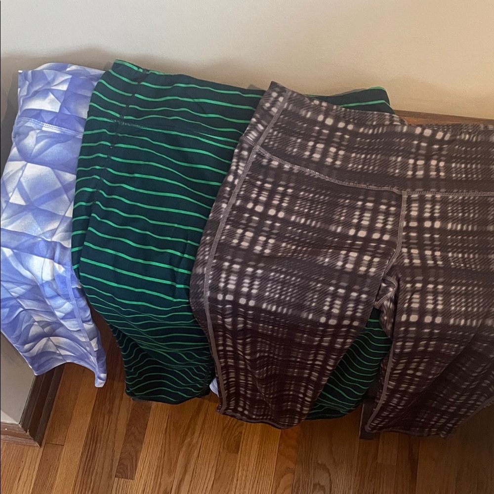 Athleta Cropped Yoga Pant Lot of 3~ Sz L